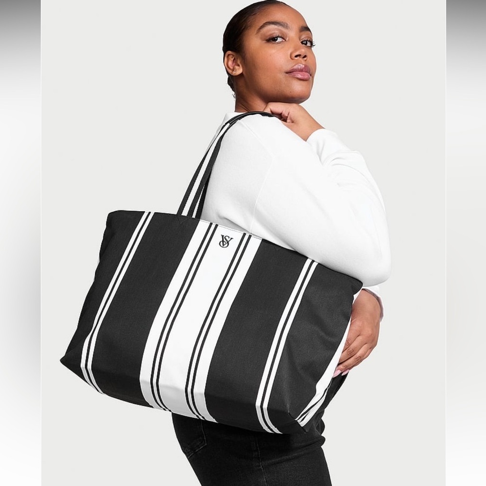 Victoria secret pink tote bag